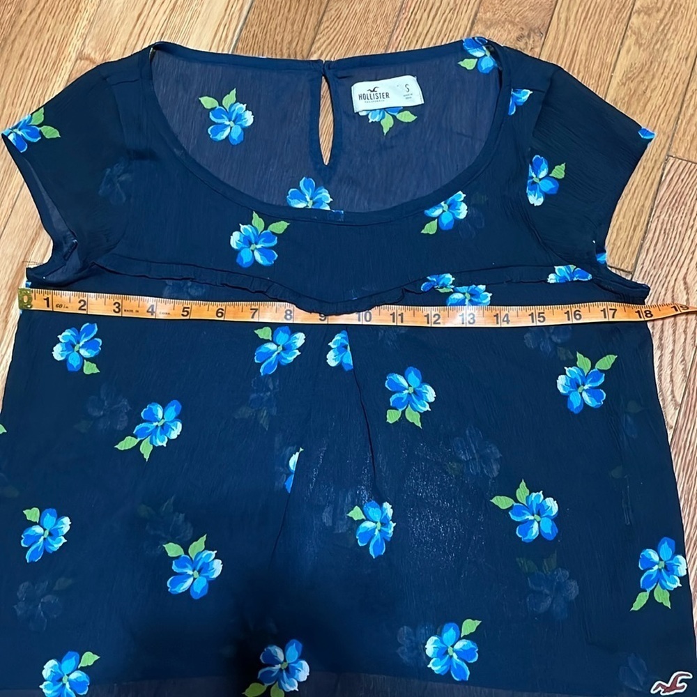 Hollister Floral Sheer Top Size Small - Picture 6 of 7